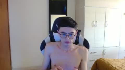 Snapshot of stiv_grant chatting on 01-28-25, 07:42 stiv_grant online show from 01-28-25, 07:42