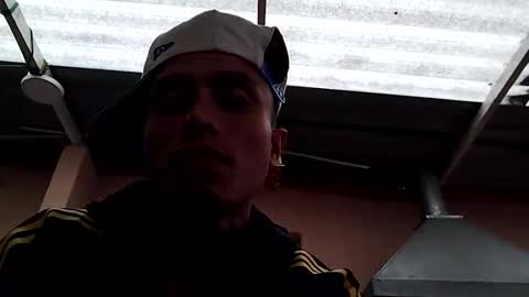 Snapshot of stiven_1207 chatting on 05-08-26, 02:22 stiven_1207 online show from 05-08-26, 02:22