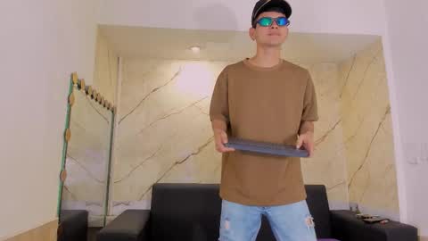 friends online show from 01-09-26, 05:10