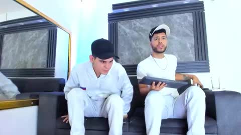 friends online show from 02-14-26, 05:15