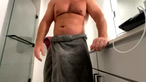 Snapshot of stlhotwifeguy chatting on 07-12-26, 04:42 stlhotwifeguy online show from 07-12-26, 04:42