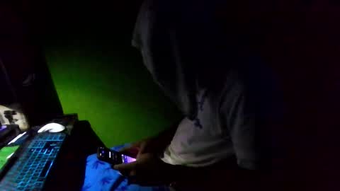 stonehardbbcdick1 online show from 10-21-25, 11:49