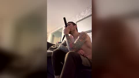 stonercum420798208 online show from 04-06-26, 05:41