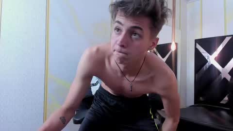 Snapshot of stonne69 chatting on 03-04-25, 10:16 stonne69 online show from 03-04-25, 10:16