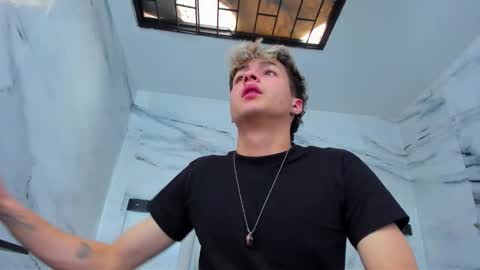 Snapshot of stonne69 chatting on 10-17-25, 06:10 stonne69 online show from 10-17-25, 06:10