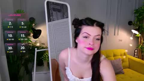 Leila online show from 07-10-26, 06:17