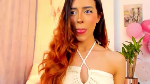 Snapshot of stormirusso chatting on 02-15-25, 02:37 Mar online show from 02-15-25, 02:37