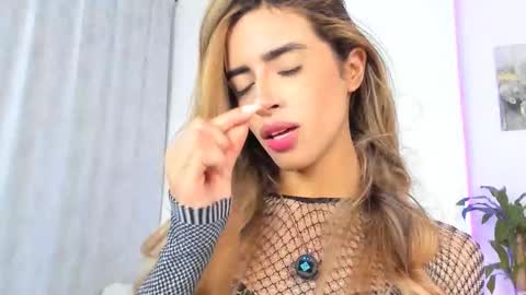 Snapshot of stormirusso chatting on 09-11-25, 11:49 Mar online show from 09-11-25, 11:49