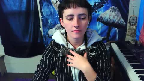 Stormythunder online show from 11-24-25, 06:40