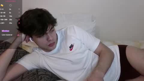 Snapshot of str11111 chatting on 03-02-25, 02:41 str11111 online show from 03-02-25, 02:41