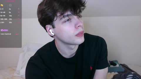 Snapshot of str11111 chatting on 03-03-25, 01:53 str11111 online show from 03-03-25, 01:53