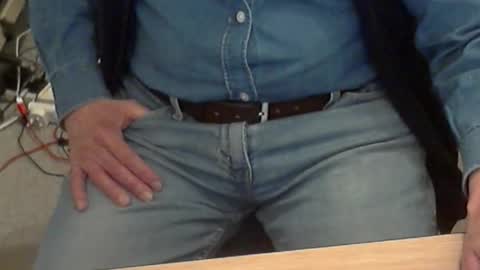 Dave online show from 03-22-26, 07:39