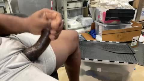 Snapshot of str8blkjaxfl chatting on 12-23-24, 04:28 NAV online show from 12-23-24, 04:28