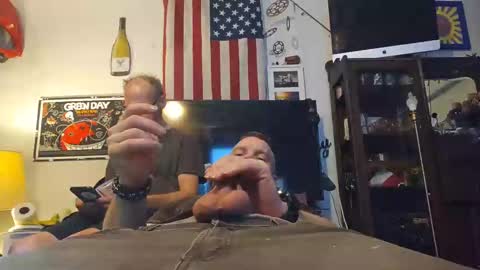 Snapshot of str8foryouguy chatting on 02-28-25, 08:28 Str8 online show from 02-28-25, 08:28