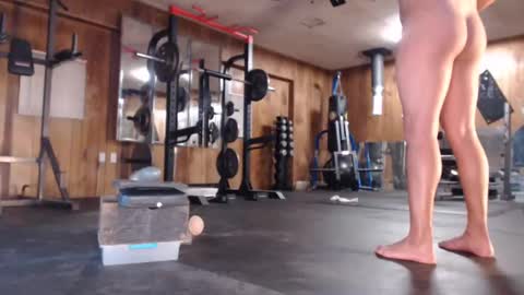 Snapshot of str8pumpnhump chatting on 02-27-25, 12:43 n8vpumpnhump online show from 02-27-25, 12:43