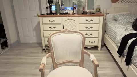 Snapshot of str8whiteboy21 chatting on 12-02-25, 09:21 str8whiteboy21 online show from 12-02-25, 09:21