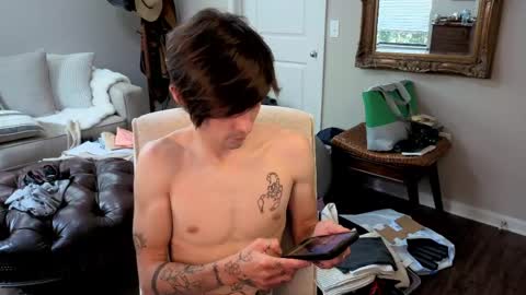 str8whiteboy21 online show from 06-02-26, 03:14
