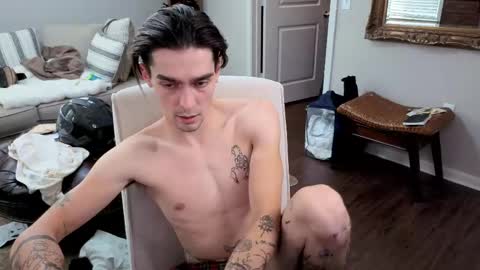 str8whiteboy21 online show from 06-03-26, 08:47