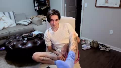 Snapshot of str8whiteboy21 chatting on 06-11-26, 05:16 str8whiteboy21 online show from 06-11-26, 05:16