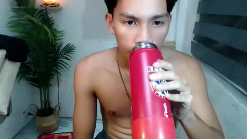 Snapshot of straight_moreno69 chatting on 04-28-26, 03:06 James online show from 04-28-26, 03:06