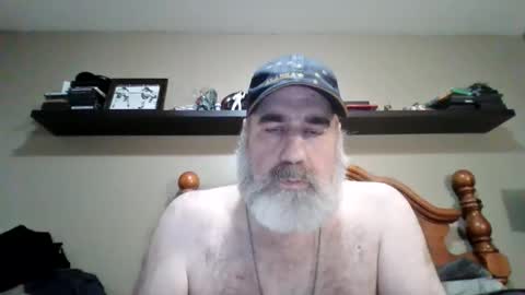 Snapshot of straightbear4you chatting on 09-22-25, 08:05 Straightbear4you online show from 09-22-25, 08:05