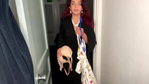 Snapshot of straightoutthetrailer chatting on 12-14-24, 04:23 lucille beatrice luficer call me lucy online show from 12-14-24, 04:23