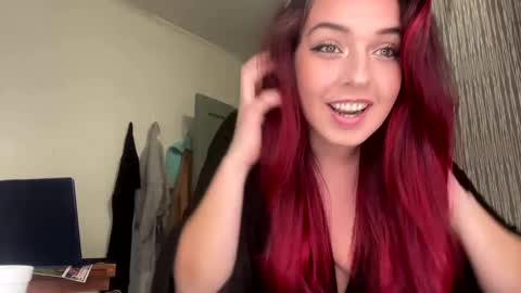 Snapshot of straightoutthetrailer chatting on 01-12-25, 04:21 lucille beatrice luficer call me lucy online show from 01-12-25, 04:21