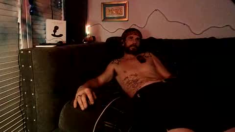 straitpipermann22 online show from 05-08-26, 03:56