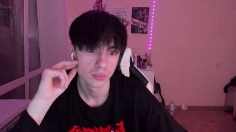 Ray online show from 12-11-24, 05:53