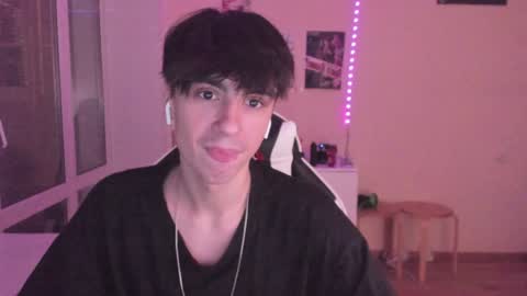 Ray online show from 12-20-24, 11:37