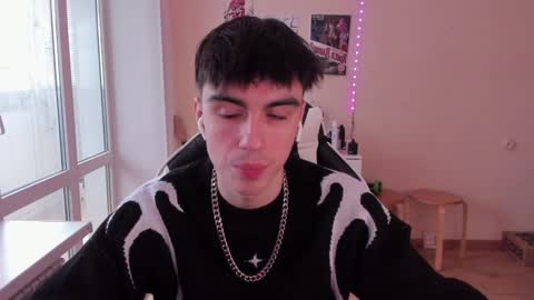 Ray online show from 01-13-25, 07:43