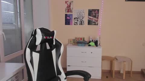 Ray online show from 01-25-25, 12:16