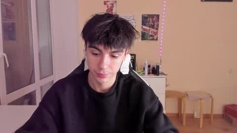 Ray online show from 02-13-25, 03:14