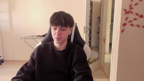 Ray online show from 03-07-25, 01:18