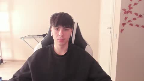 Ray online show from 03-10-25, 11:32