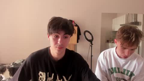 Ray online show from 05-20-26, 01:06