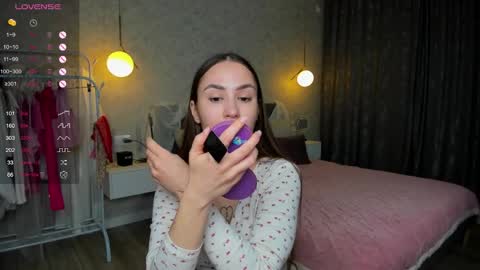 Laura online show from 02-16-26, 01:35