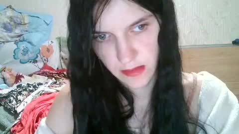 Strawberry Storm online show from 04-15-26, 08:09