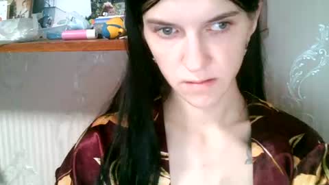Strawberry Storm online show from 06-26-26, 08:57