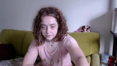 Strawberrylotsacake online show from 06-06-26, 11:48
