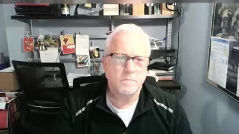 Snapshot of strkgforyou chatting on 11-10-25, 04:00 Stroking For You online show from 11-10-25, 04:00