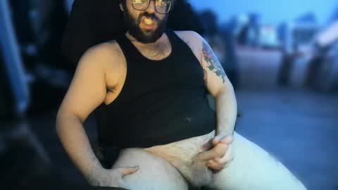 Snapshot of strokingslow420 chatting on 10-18-25, 02:47 Johnny online show from 10-18-25, 02:47