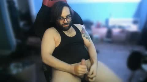 Snapshot of strokingslow420 chatting on 12-20-25, 07:15 Johnny online show from 12-20-25, 07:15