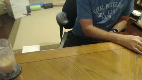 Snapshot of stromg2000 chatting on 12-30-24, 05:55 stromg2000 online show from 12-30-24, 05:55