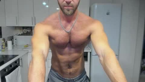 Snapshot of strong_arni chatting on 02-08-25, 06:12 Strong Arni online show from 02-08-25, 06:12