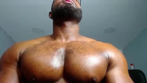 strong_george1 online show from 01-14-25, 03:11