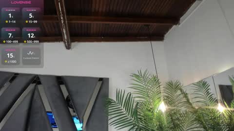 Alexa   online show from 12-15-25, 10:52