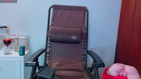 stronganddelicious online show from 10-01-25, 12:27