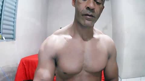 Snapshot of strongdaddyfantastic chatting on 04-30-26, 05:03 strongdaddyfantastic online show from 04-30-26, 05:03
