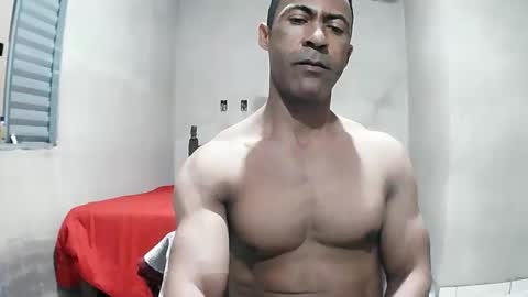 Snapshot of strongdaddyfantastic chatting on 06-09-26, 11:49 strongdaddyfantastic online show from 06-09-26, 11:49